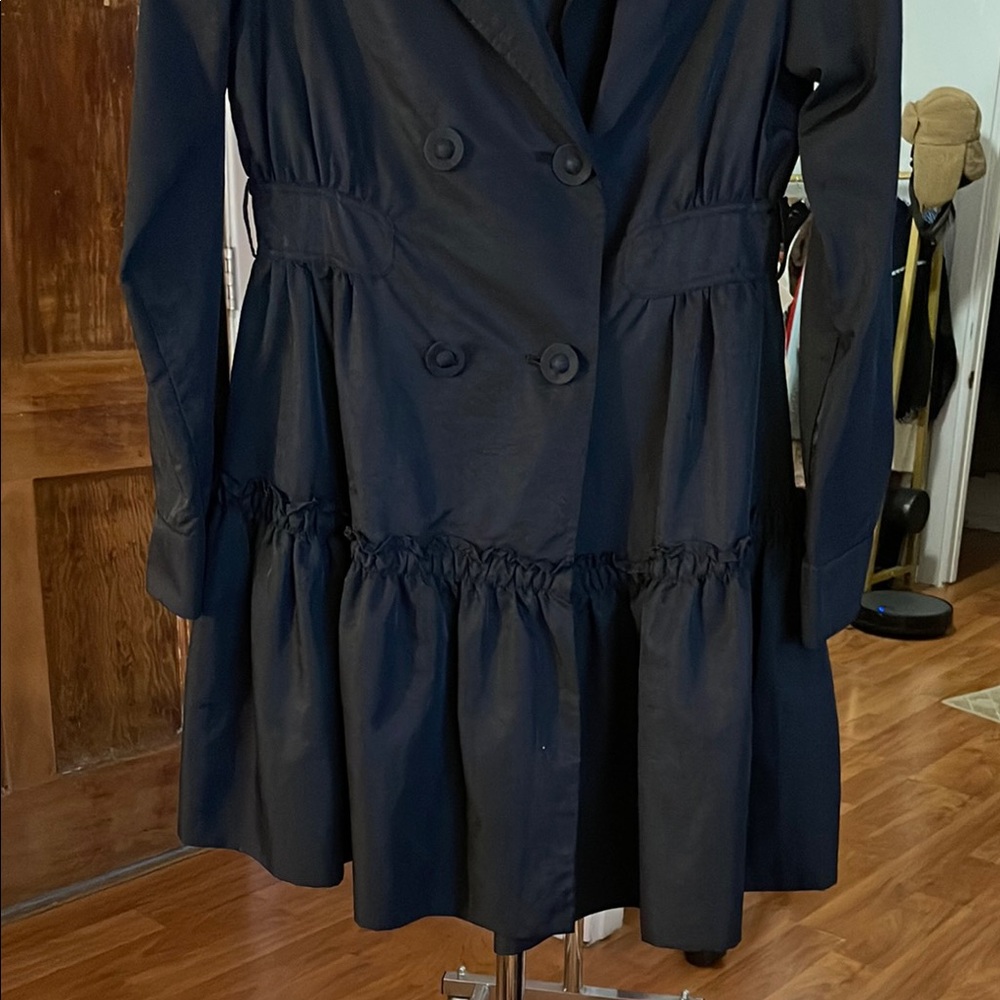 Black Double-Breasted Lightweight Ruffled Coat - image 3